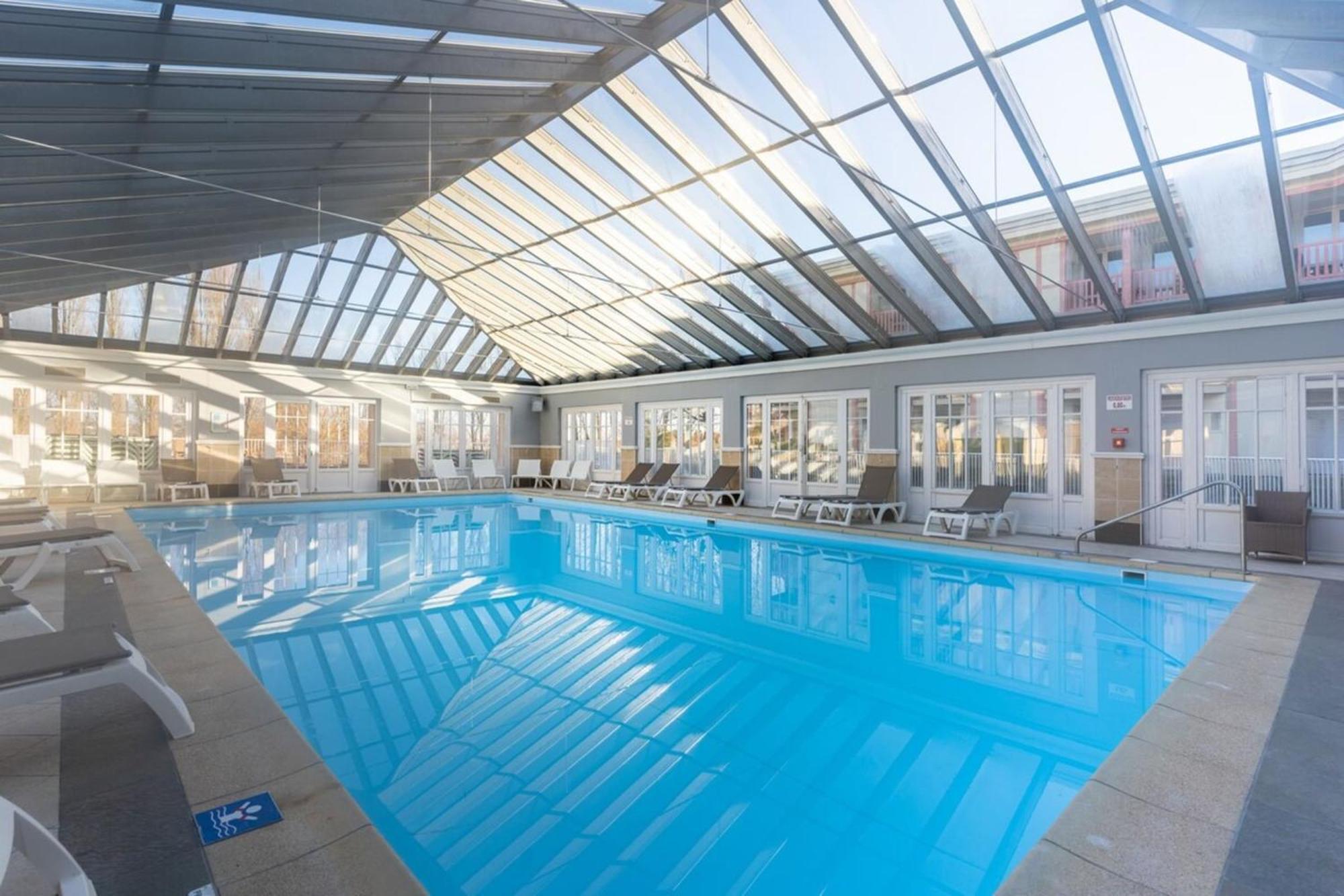 Beautiful Flat With Swimming Pool Tennis Court And Private Car Parking 09 Le Touquet Екстериор снимка