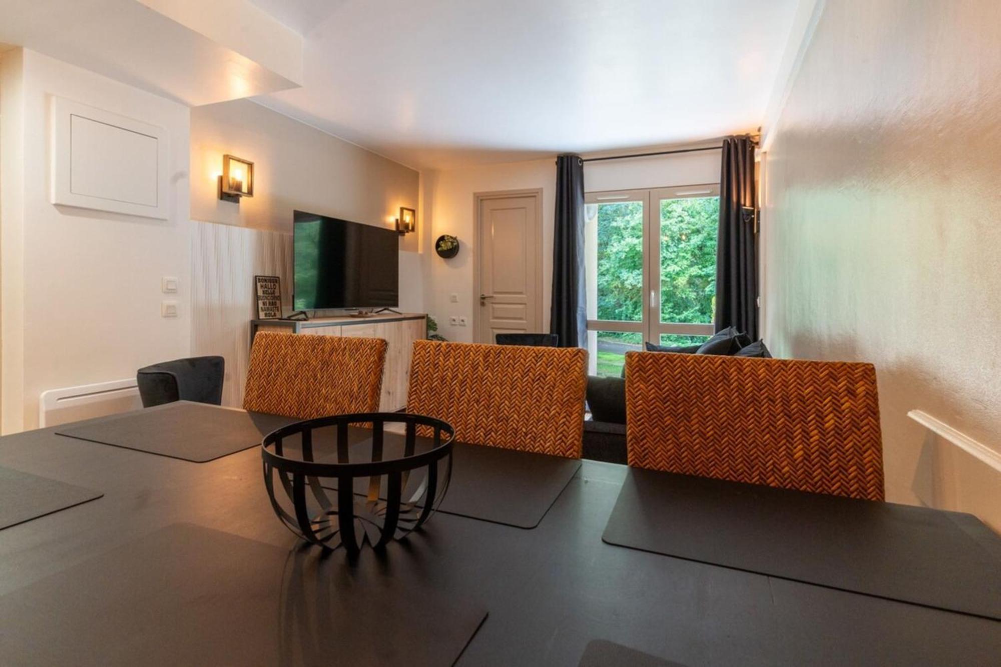 Beautiful Flat With Swimming Pool Tennis Court And Private Car Parking 09 Le Touquet Екстериор снимка