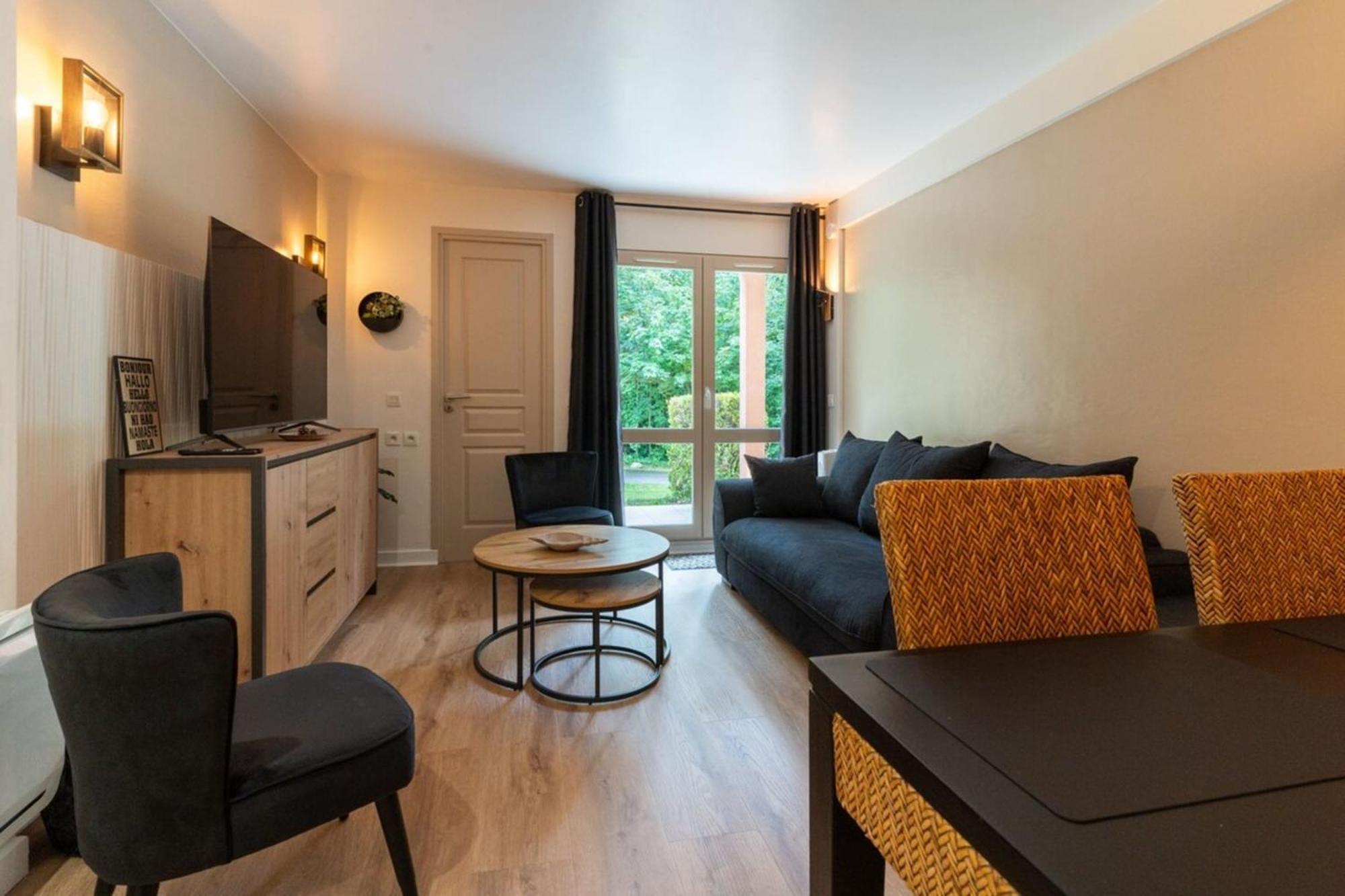Beautiful Flat With Swimming Pool Tennis Court And Private Car Parking 09 Le Touquet Екстериор снимка